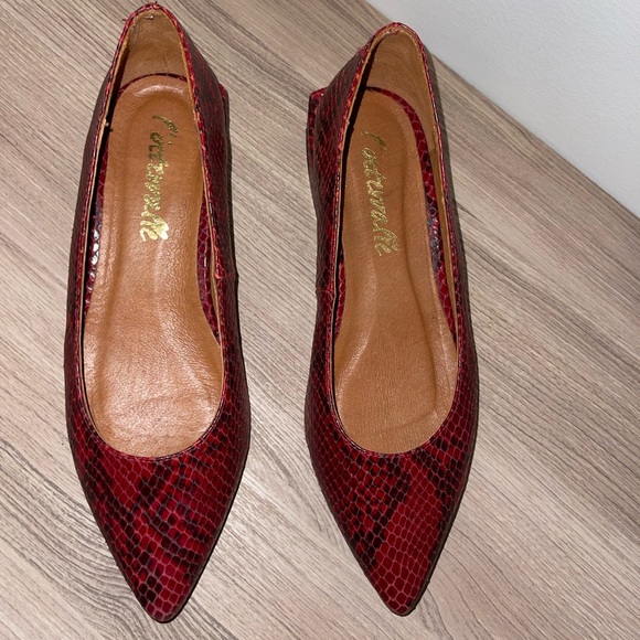 L’Intervalle Red Flats - Picture 4 of 6